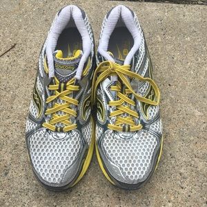 Saucony Guide 5 Running Shoes